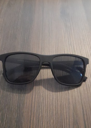 Kadın Siyah Minimalist Güneş Gözlüğü