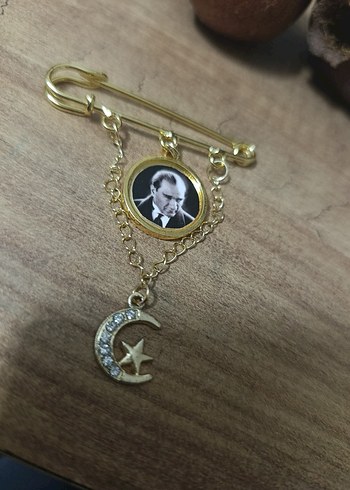 Atatürk detaylı el yapımı Broş - Görsel 3