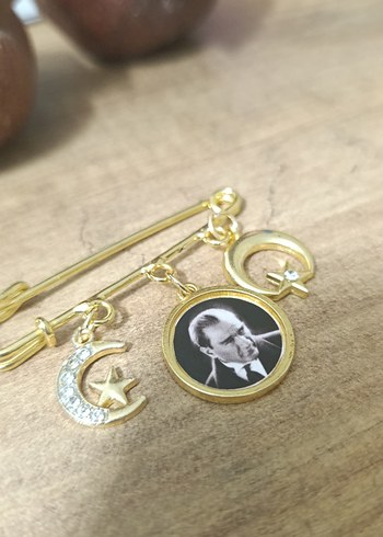 Atatürk detaylı el yapımı Broş - Görsel 2