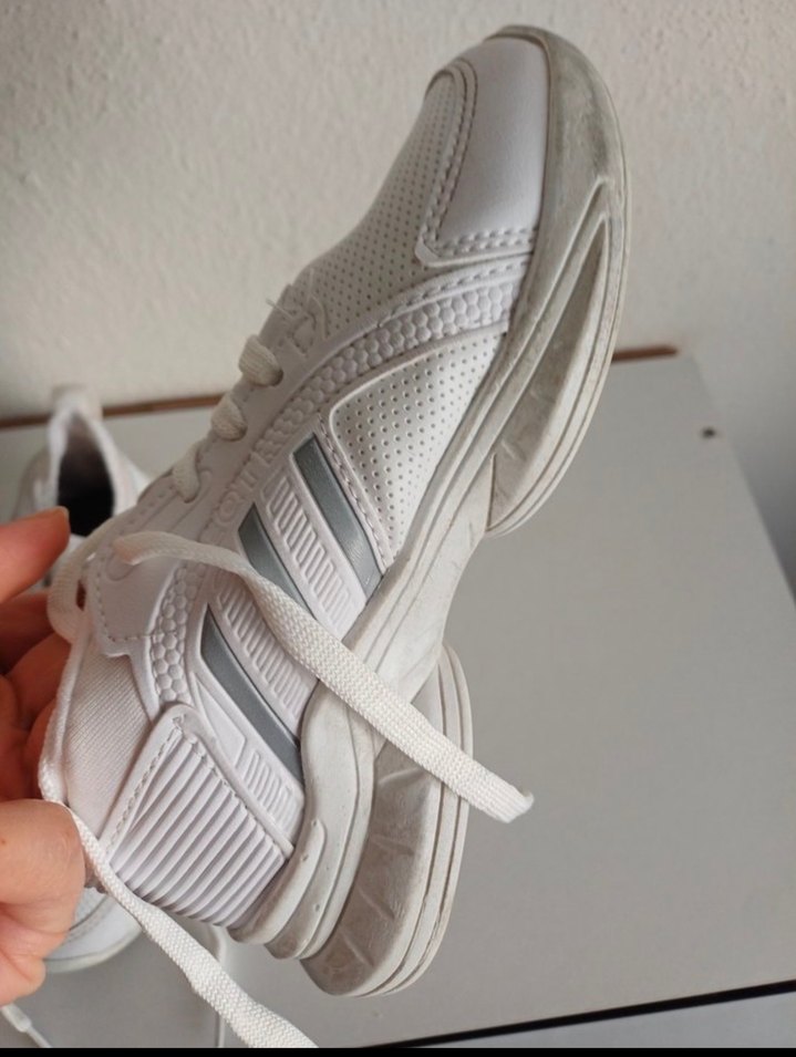 Spor ayakkabı çeşitleri detaylar görselde - Görsel 4