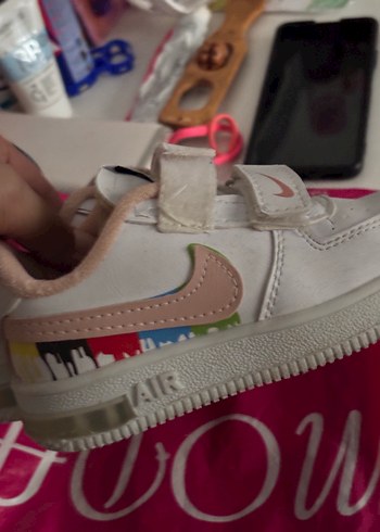 27 Beden Pembe Bağcıksız Nike Spor Ayakkabı