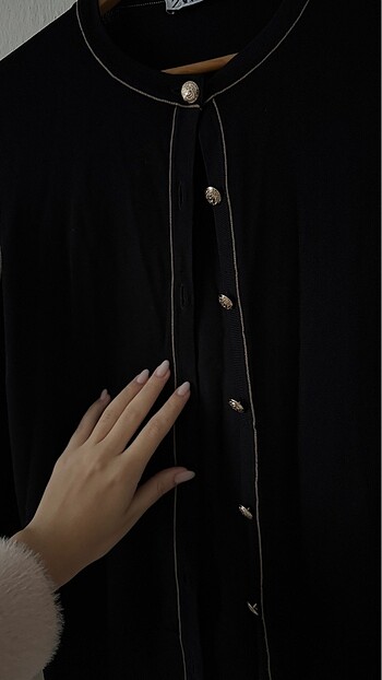 Zara Siyah Hırka