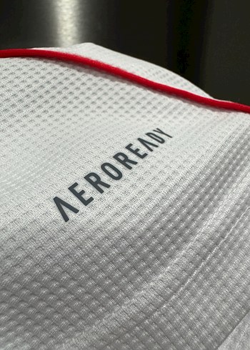 2025-2026 Beşiktaş İmzalı Erkek Forma - Görsel 6