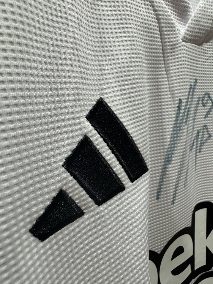 2025-2026 Beşiktaş İmzalı Erkek Forma - Görsel 3