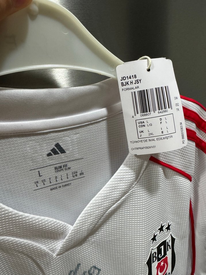 2025-2026 Beşiktaş İmzalı Erkek Forma - Görsel 4