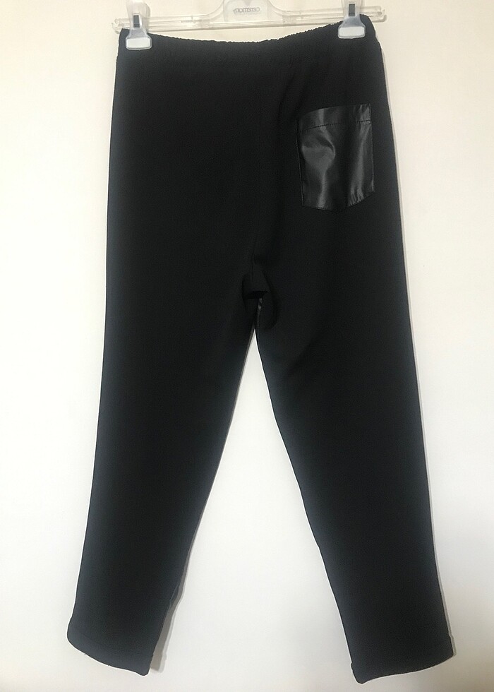 Siyah deri pantolon - Görsel 2