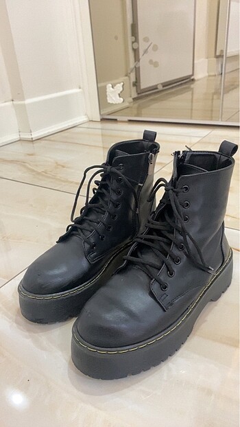Siyah deri bot - Görsel 2