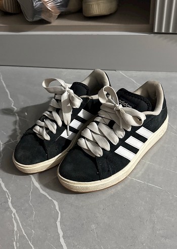 Orjinal adidas Kadın Beyaz Çizgili Spor Ayakkabı