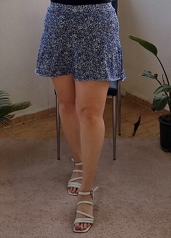 Çiçek Desenli Mini Şort Etek - Görsel 5
