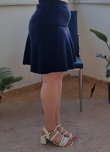 Normal Kamalı Lacivert Beli Lastikli Kısa Etek - Görsel 3