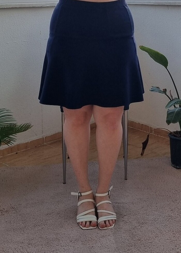 Normal Kamalı Lacivert Beli Lastikli Kısa Etek - Görsel 4