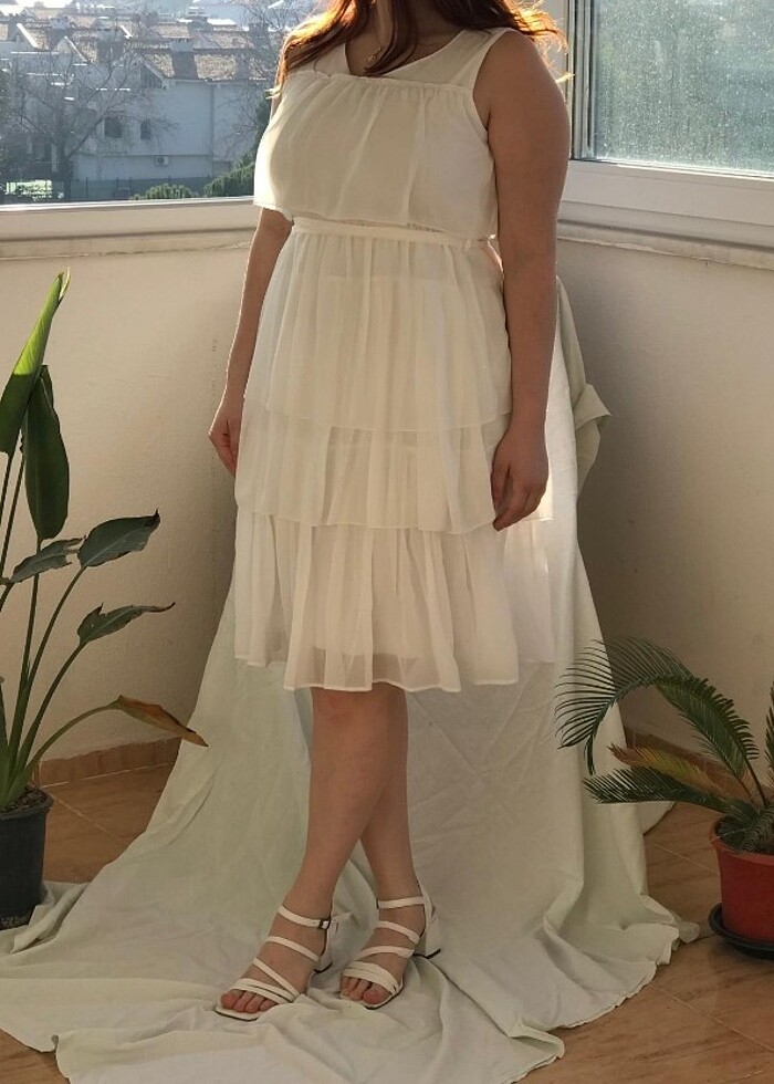 Beyaz Şifon V Yaka Volanlı Ve İnce Kuşaklı, Maxsi Boy Nişan & El - Görsel 2