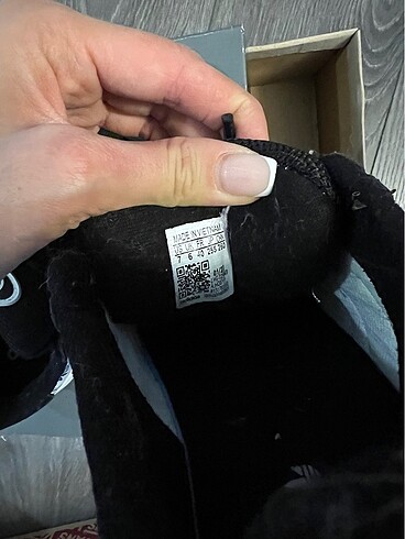 40 Beden siyah Renk Adidas Campüs