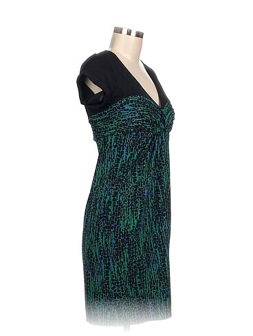BCBG Maxazria BCBG Maxazria Kısa Elbise %70 İndirimli.