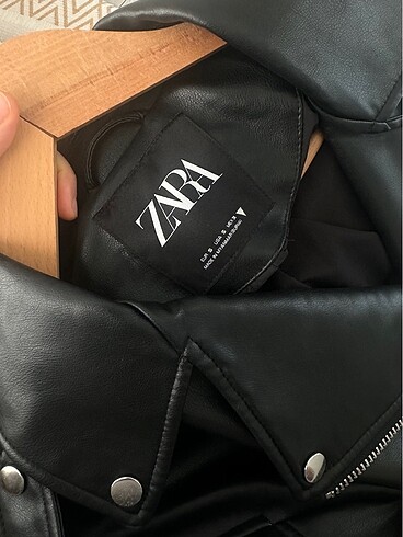 s Beden siyah Renk Zara deri çeker