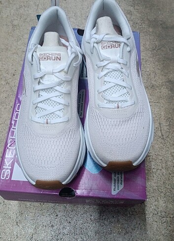 Skechers spor ayakkabı 