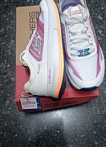 38 Beden beyaz Renk Skechers spor ayakkabı