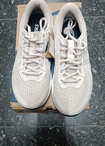 Asics spor ayakkabı