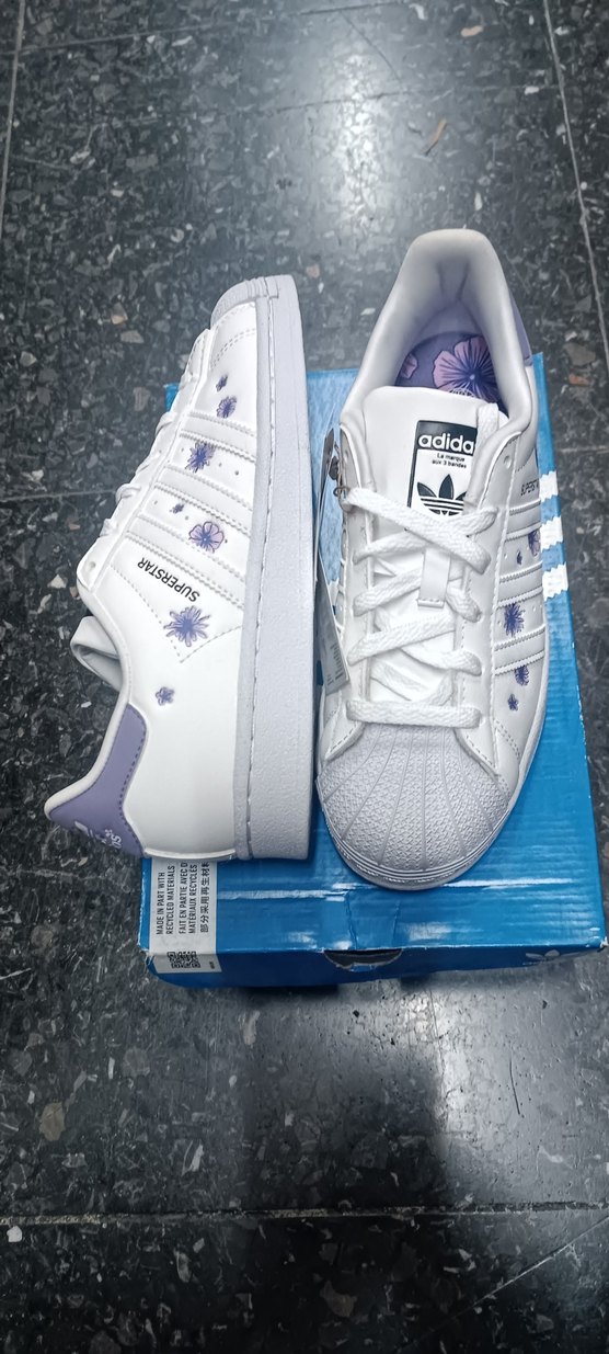 Beyaz Adidas Desenli Bağcıklı Kadın Spor Ayakkabı - Görsel 2