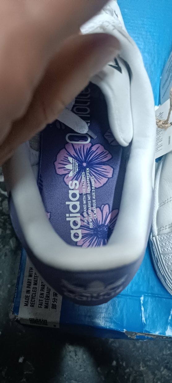 Beyaz Adidas Desenli Bağcıklı Kadın Spor Ayakkabı - Görsel 5