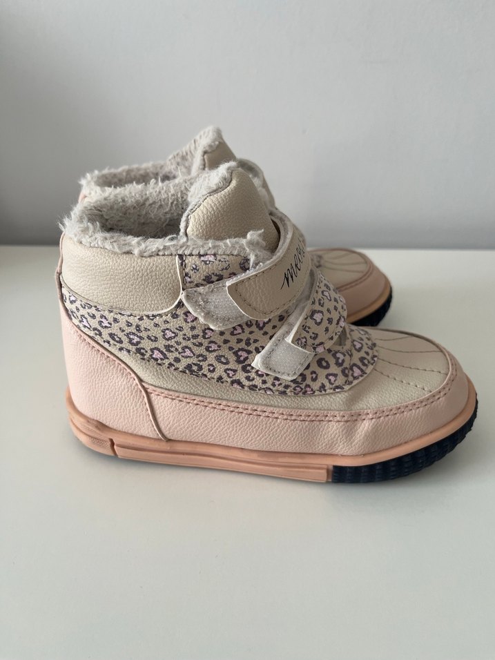 Kızlar için Pembe Desenli Cırt Cırtlı Bot - Görsel 3