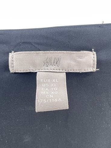 xl Beden siyah Renk H&M Kısa Elbise %70 İndirimli.