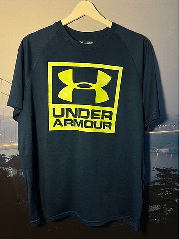 Under Armour Heat Gear Spor Üst M Beden