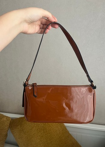 Stradivarius Kahverengi Parlak Baget Çanta - Görsel 2