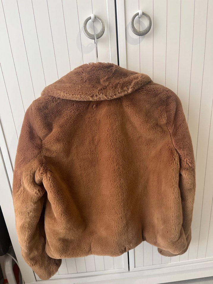 Pull and Bear Kahverengi Kadın Kürk Mont - Görsel 2