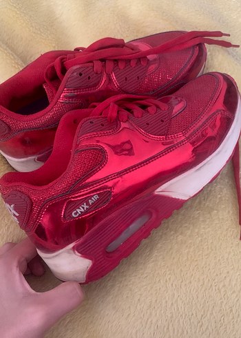 Spor ayakkabısı
