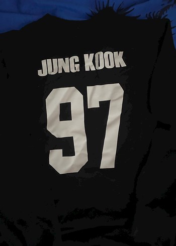 Siyah BTS Baskılı Kadın Sweatshirt - Görsel 2