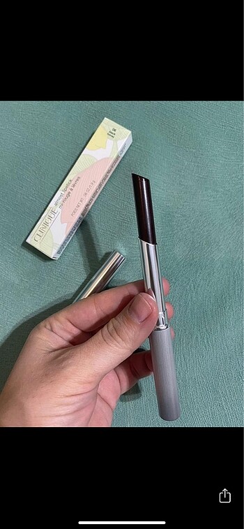 Clinique almost ruj Black Honey