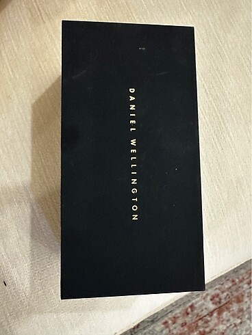 Daniel Wellington Saat daniel wellington