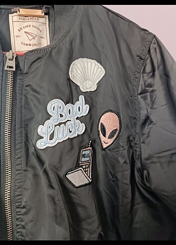 38 Beden pull&bear bomber mont