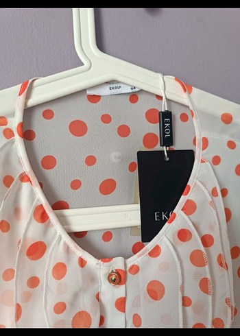 Puantiyeli şifon bluz - Görsel 3