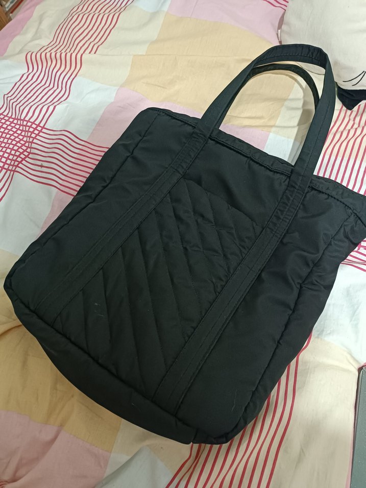 Siyah kapitone çanta - Görsel 3