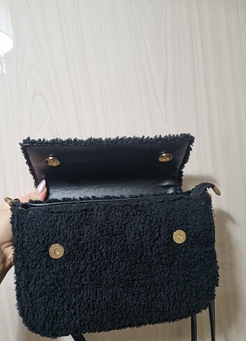  Beden siyah Renk Kapaklı siyah peluş baget ve omuz çantası