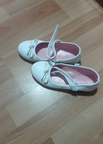 Kız Çocuk Beyaz Fiyonk Detaylı Babet - Görsel 3