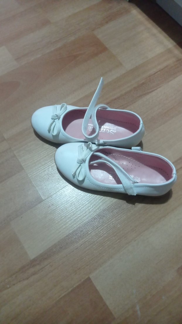 Kız Çocuk Beyaz Fiyonk Detaylı Babet - Görsel 3