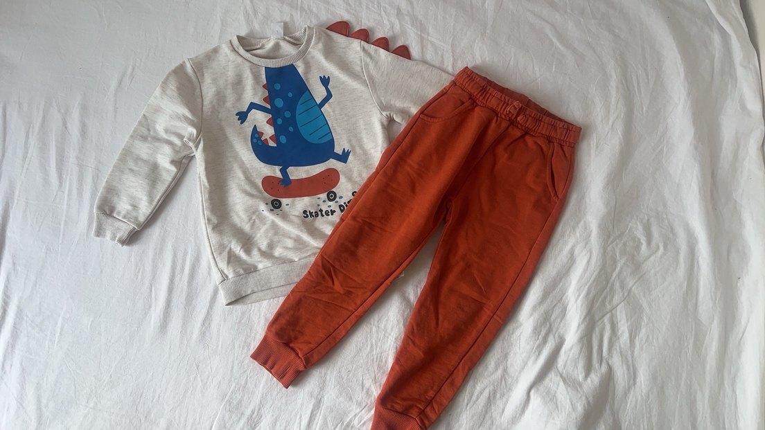 LC WAİKİKİ  Erkek Çocuk sweatshirt ve altı eşofman 2li takım - Görsel 2