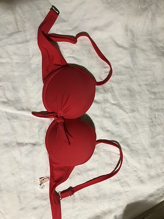 Desteklı Kırmızı Bikini üstü