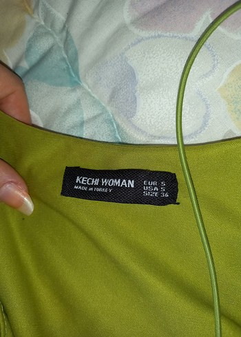 Kadın Pilili Keten Bluz - Kayık Yaka, Kolsuz - Görsel 2