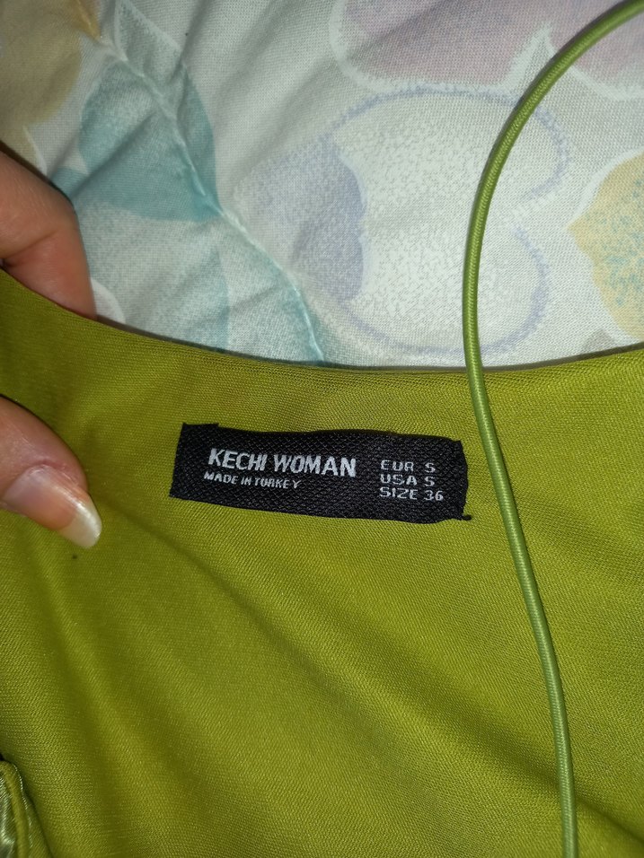 Kadın Pilili Keten Bluz - Kayık Yaka, Kolsuz - Görsel 2