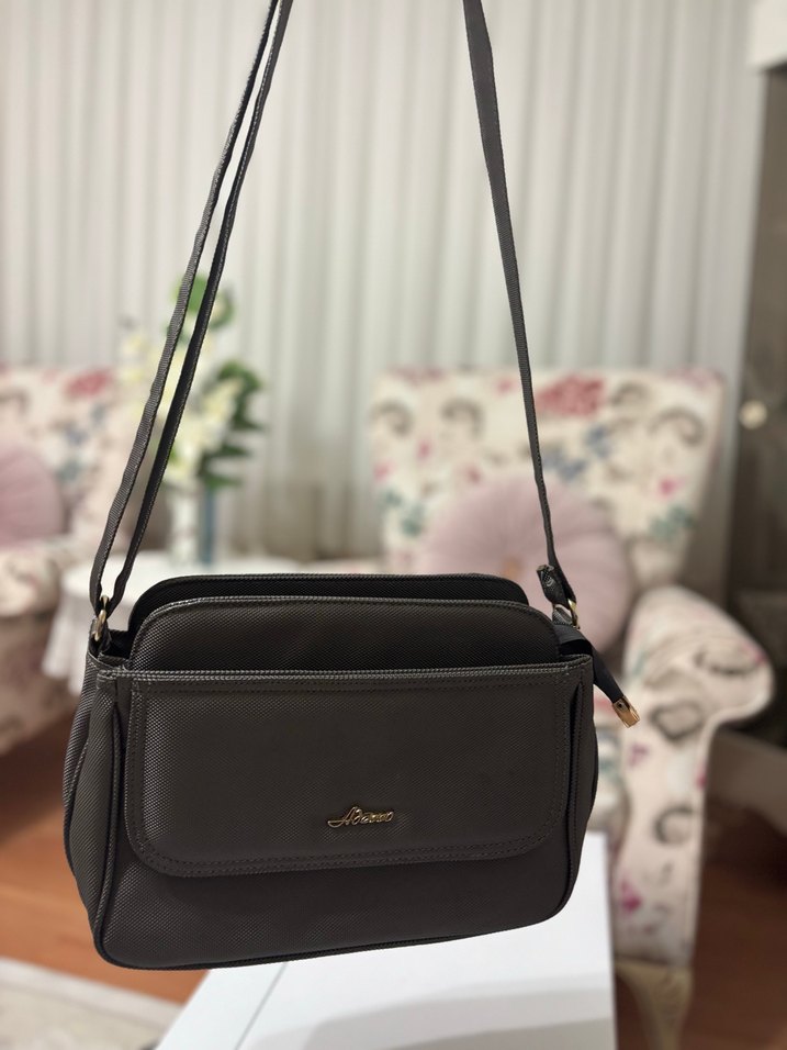 Kahverengi Deri Tokalı Kadın Çanta - Görsel 2