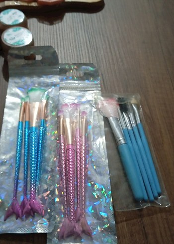 Renkli Makyaj Fırça Seti - Görsel 2