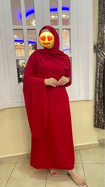 Kırmızı tesettür abiye