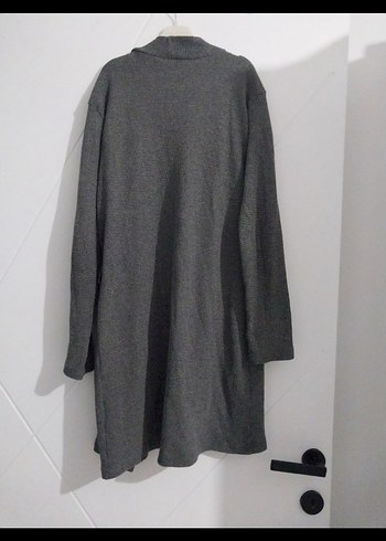 Gri Uzun Kesim Kadın Hırka - Görsel 3