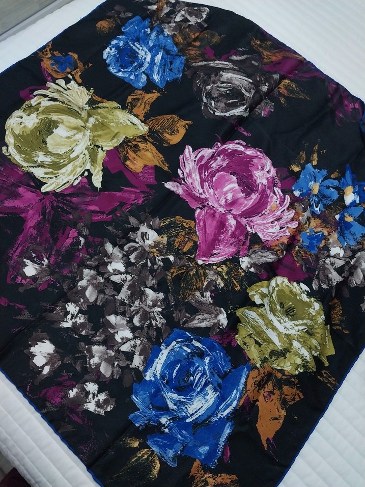 Çiçek Desenli Kadın Çok Renkli eşarp - Görsel 2