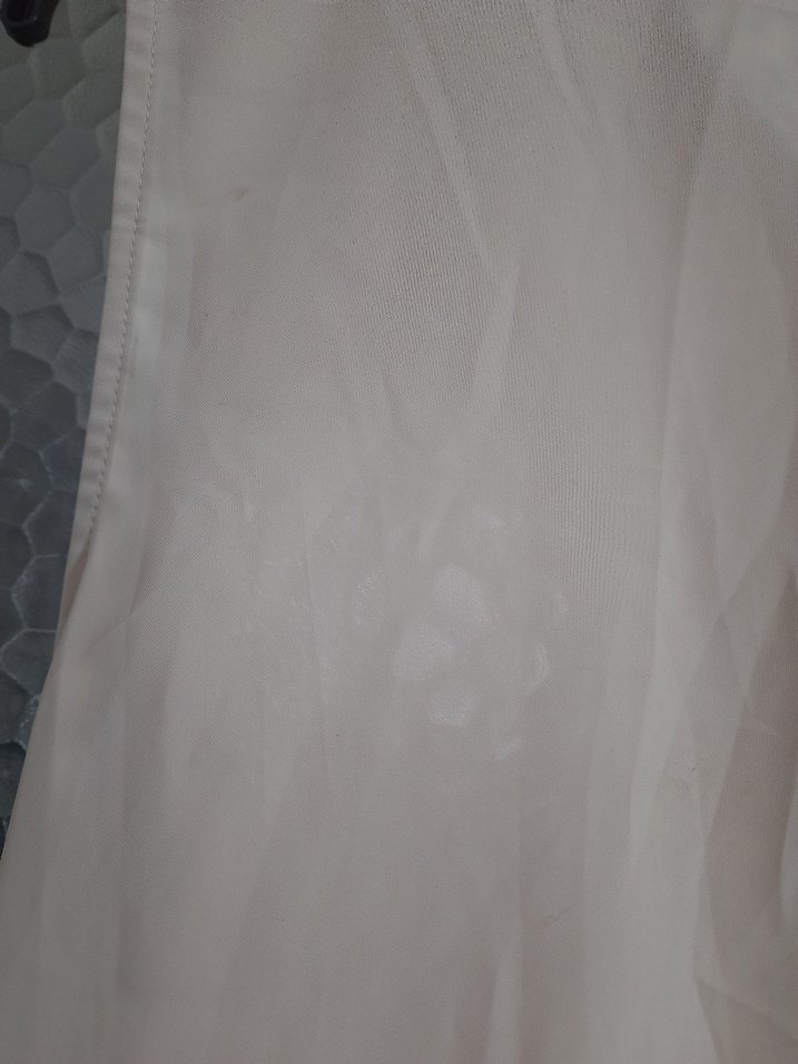 Bej Kolsuz Düğmeli Keten veya Akışkan kumasli Gömlek - Görsel 3