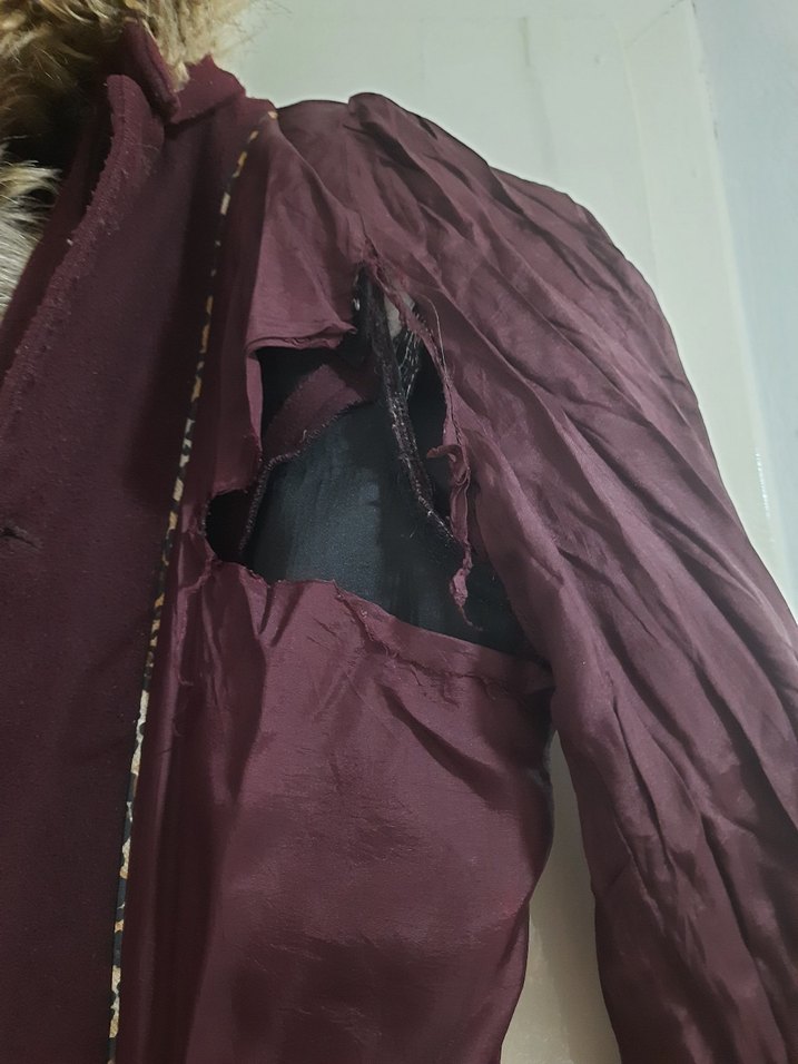 Kürklü Yaka Bordo Uzun Kaban - Görsel 4